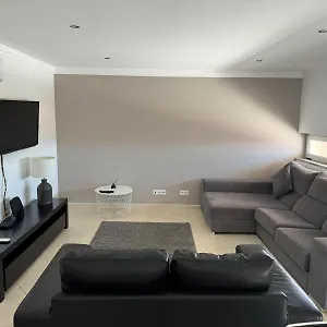 Modern 2 Bed Apartment 5Km Carvoeiro Lagoa (Algarve)